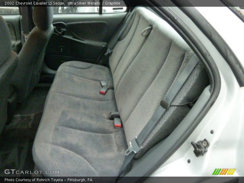 Ultra Silver Metallic / Graphite 2002 Chevrolet Cavalier LS Sedan