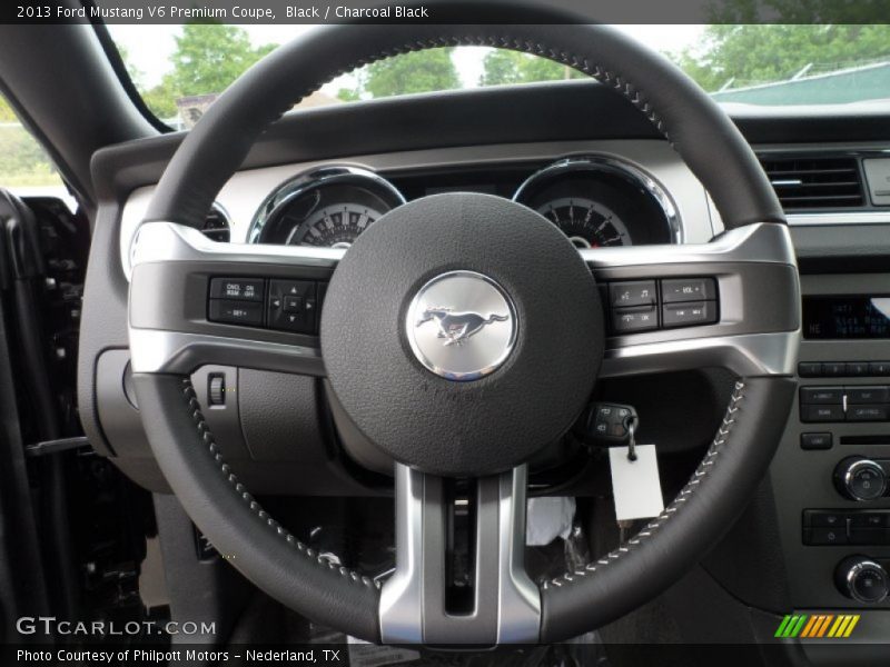  2013 Mustang V6 Premium Coupe Steering Wheel