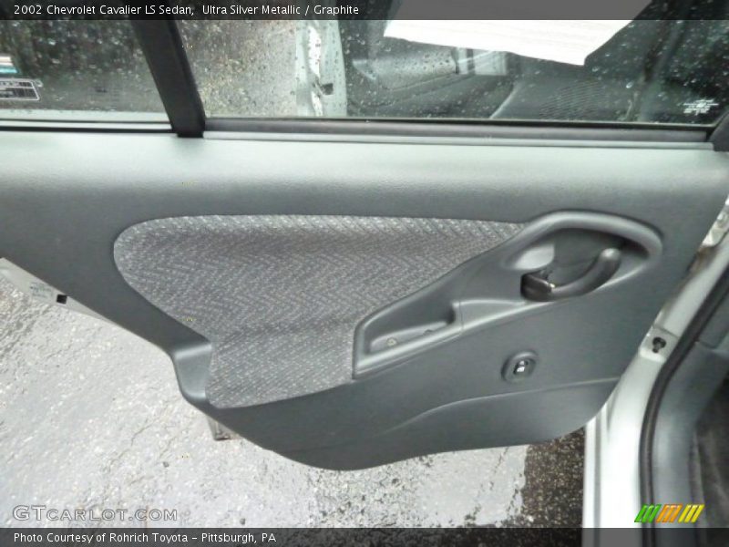 Ultra Silver Metallic / Graphite 2002 Chevrolet Cavalier LS Sedan