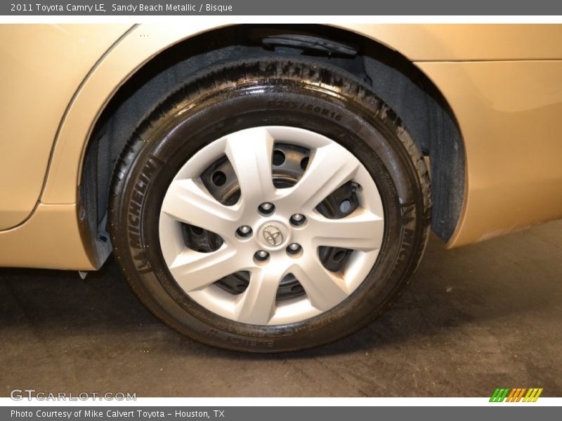 Sandy Beach Metallic / Bisque 2011 Toyota Camry LE