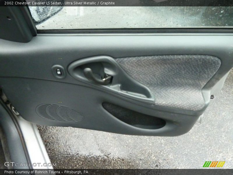 Ultra Silver Metallic / Graphite 2002 Chevrolet Cavalier LS Sedan