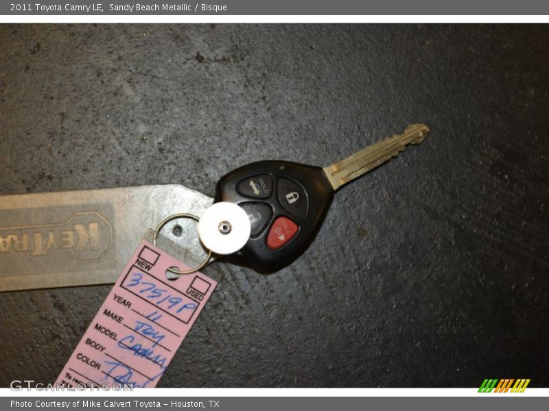 Sandy Beach Metallic / Bisque 2011 Toyota Camry LE
