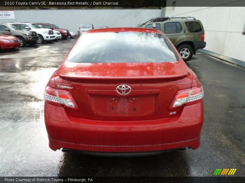 Barcelona Red Metallic / Dark Charcoal 2010 Toyota Camry SE