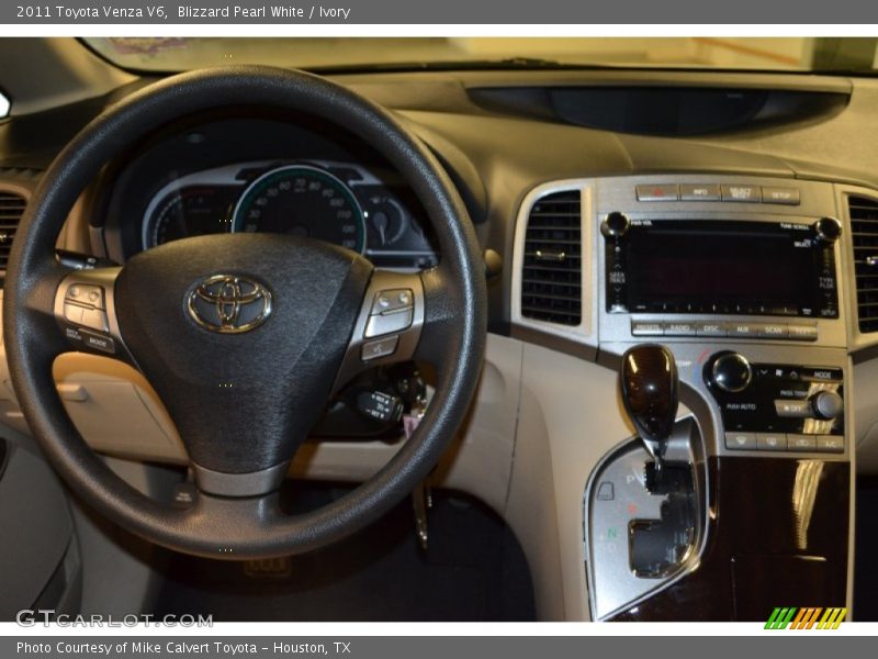 Blizzard Pearl White / Ivory 2011 Toyota Venza V6