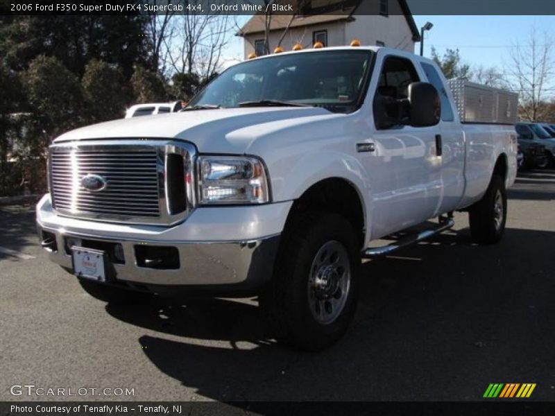 Oxford White / Black 2006 Ford F350 Super Duty FX4 SuperCab 4x4