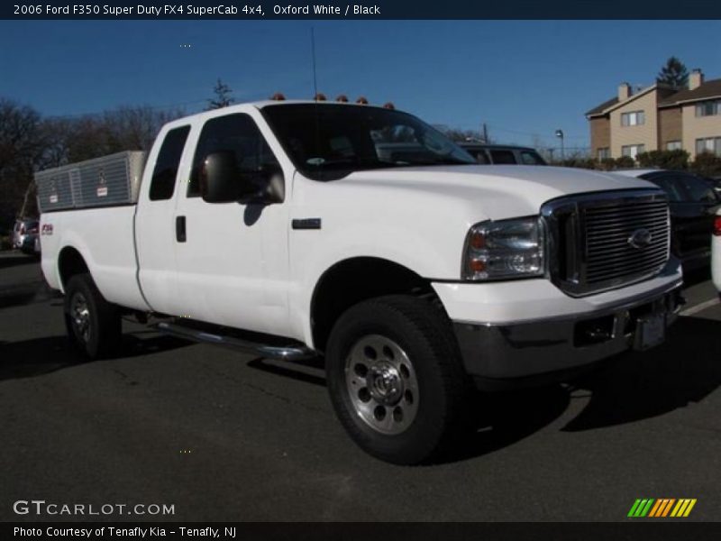 Oxford White / Black 2006 Ford F350 Super Duty FX4 SuperCab 4x4