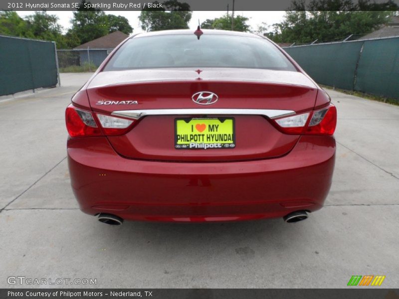 Sparkling Ruby Red / Black 2012 Hyundai Sonata SE