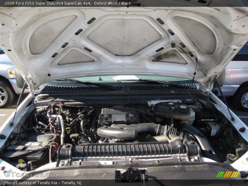 Oxford White / Black 2006 Ford F350 Super Duty FX4 SuperCab 4x4