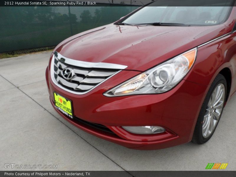 Sparkling Ruby Red / Black 2012 Hyundai Sonata SE
