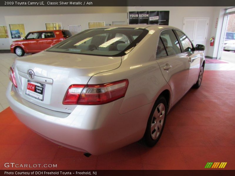 Classic Silver Metallic / Ash 2009 Toyota Camry LE