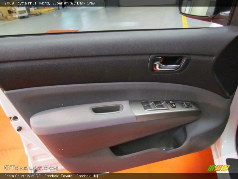 Super White / Dark Gray 2009 Toyota Prius Hybrid