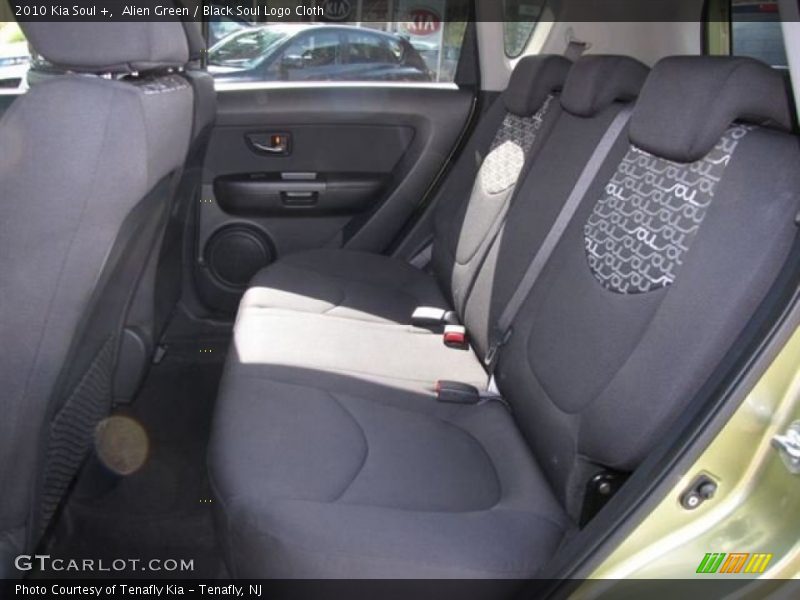 Alien Green / Black Soul Logo Cloth 2010 Kia Soul +