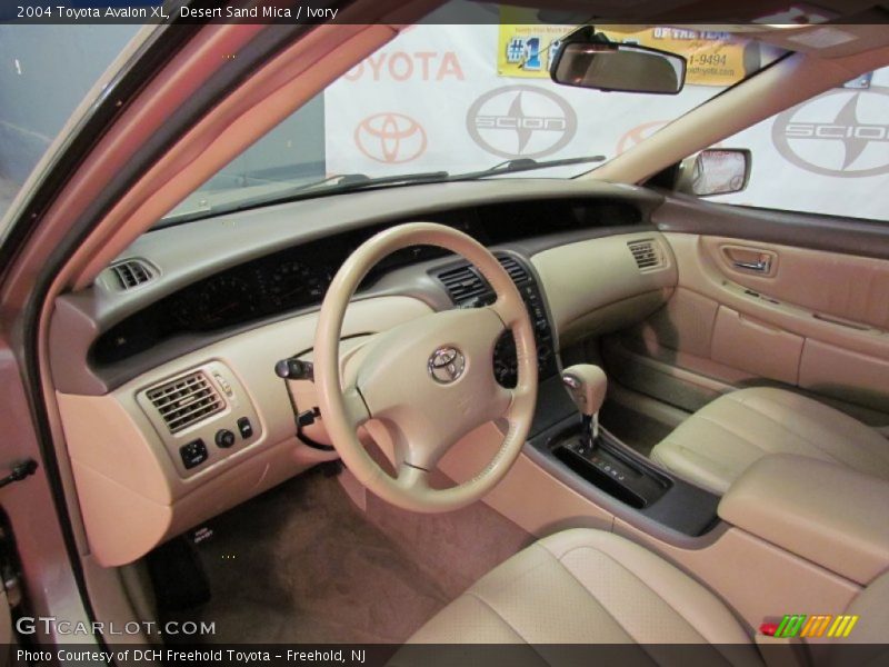 Desert Sand Mica / Ivory 2004 Toyota Avalon XL
