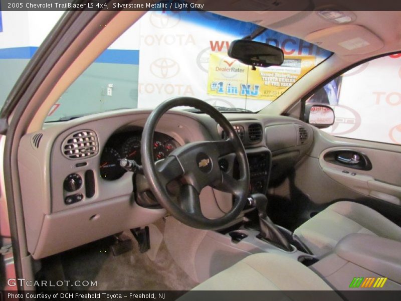 Silverstone Metallic / Light Gray 2005 Chevrolet TrailBlazer LS 4x4