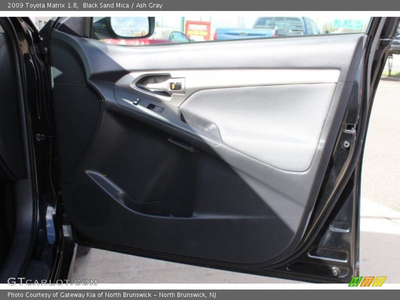 Black Sand Mica / Ash Gray 2009 Toyota Matrix 1.8