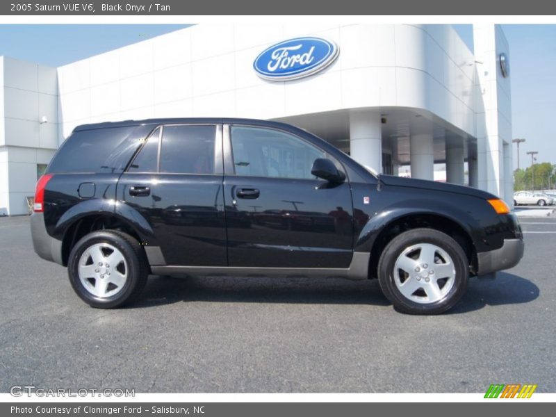 Black Onyx / Tan 2005 Saturn VUE V6