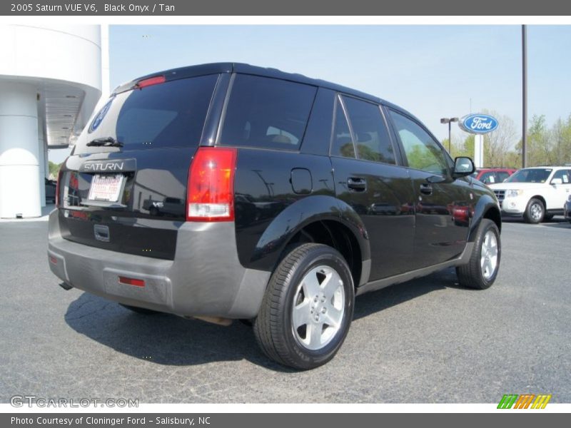 Black Onyx / Tan 2005 Saturn VUE V6