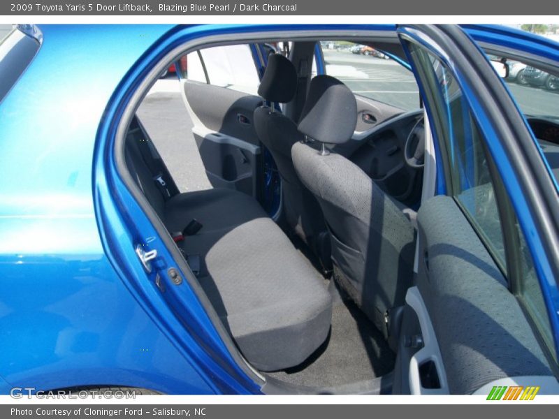 Blazing Blue Pearl / Dark Charcoal 2009 Toyota Yaris 5 Door Liftback