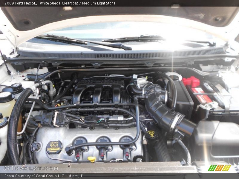 White Suede Clearcoat / Medium Light Stone 2009 Ford Flex SE