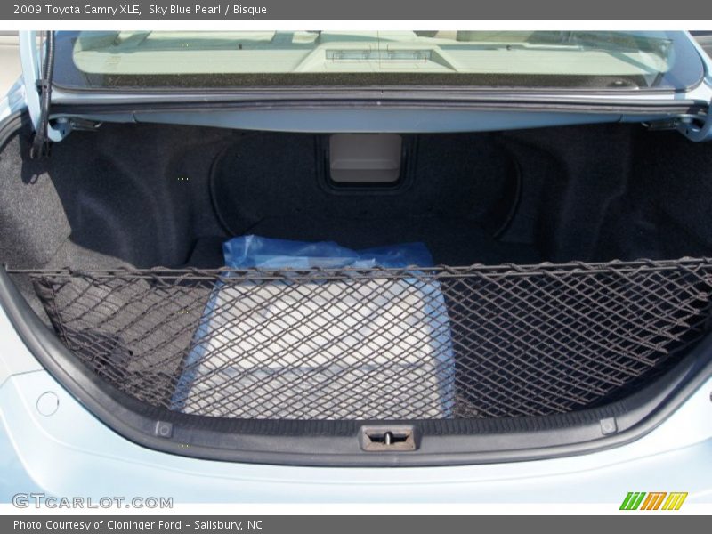 Sky Blue Pearl / Bisque 2009 Toyota Camry XLE