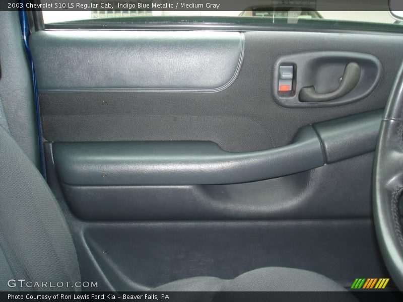 Indigo Blue Metallic / Medium Gray 2003 Chevrolet S10 LS Regular Cab
