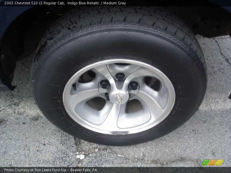 Indigo Blue Metallic / Medium Gray 2003 Chevrolet S10 LS Regular Cab