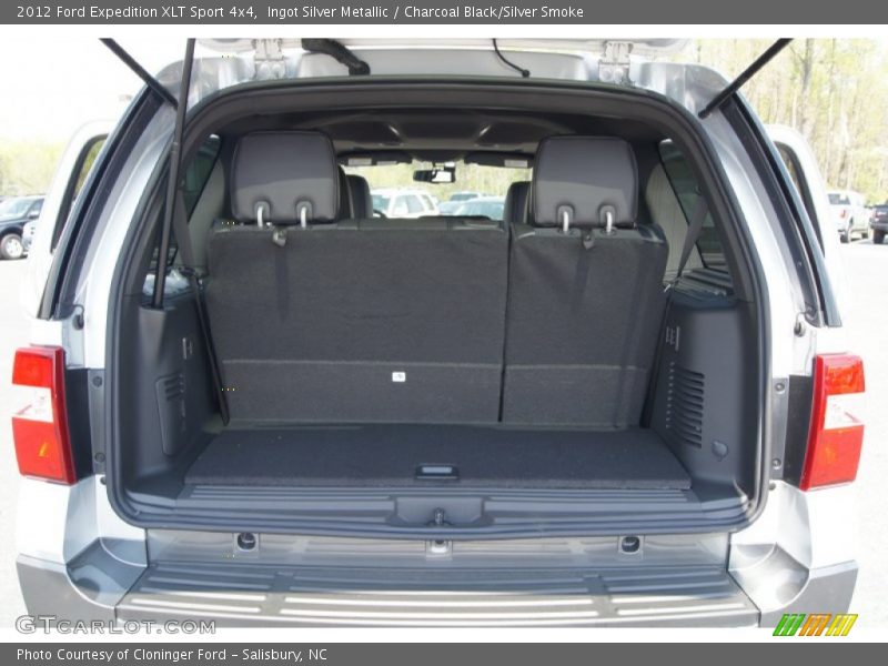  2012 Expedition XLT Sport 4x4 Trunk