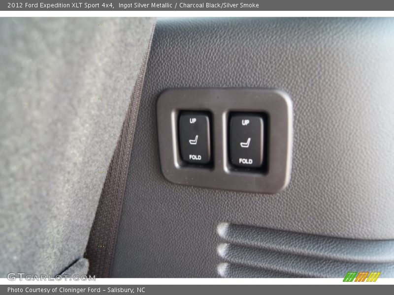 Ingot Silver Metallic / Charcoal Black/Silver Smoke 2012 Ford Expedition XLT Sport 4x4