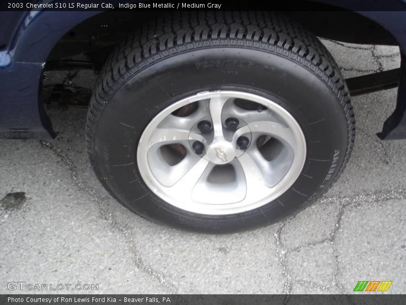 Indigo Blue Metallic / Medium Gray 2003 Chevrolet S10 LS Regular Cab