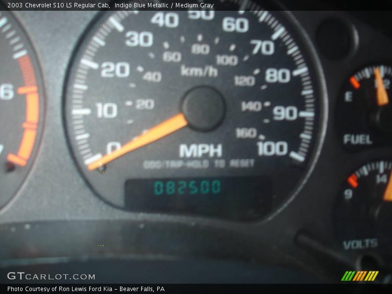 Indigo Blue Metallic / Medium Gray 2003 Chevrolet S10 LS Regular Cab