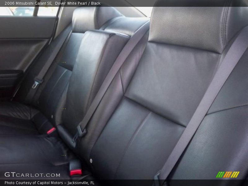Dover White Pearl / Black 2006 Mitsubishi Galant SE