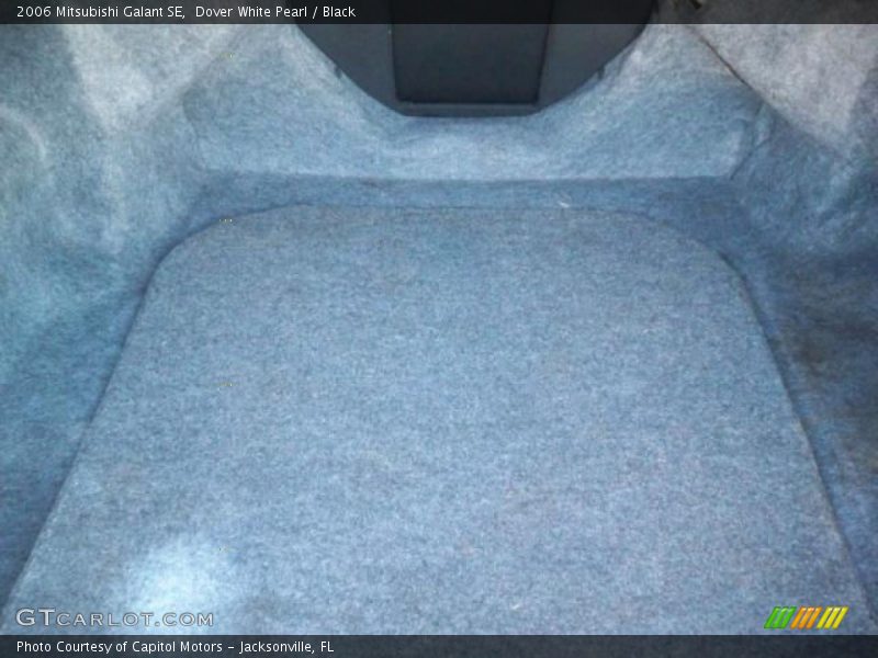 Dover White Pearl / Black 2006 Mitsubishi Galant SE