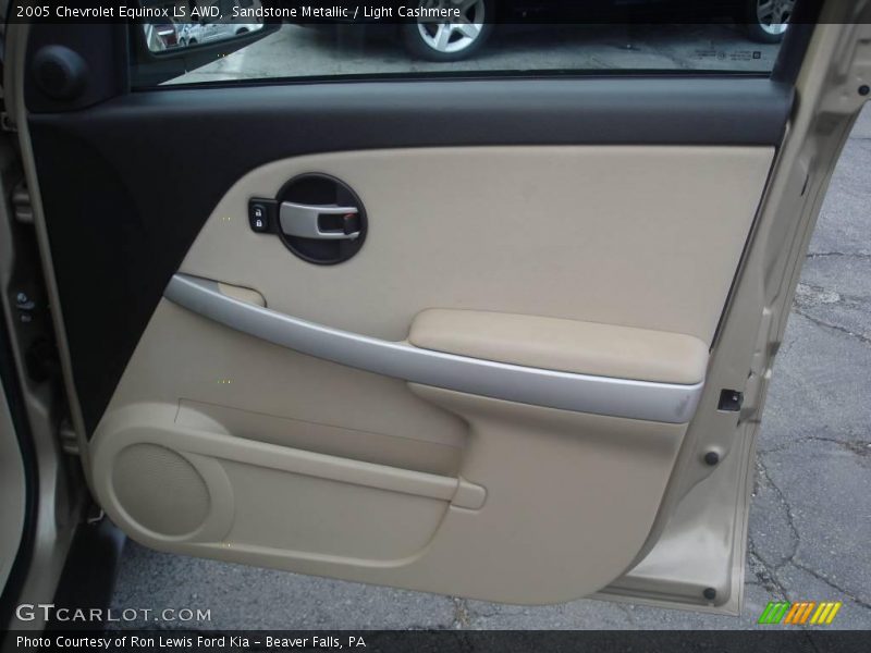 Sandstone Metallic / Light Cashmere 2005 Chevrolet Equinox LS AWD