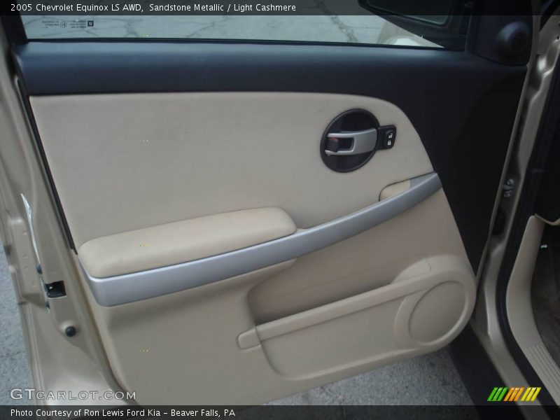 Sandstone Metallic / Light Cashmere 2005 Chevrolet Equinox LS AWD