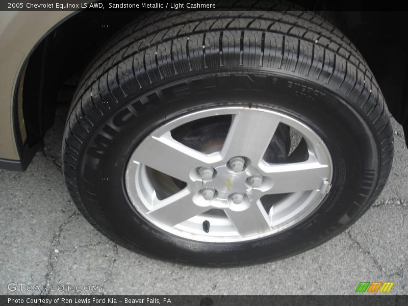 Sandstone Metallic / Light Cashmere 2005 Chevrolet Equinox LS AWD