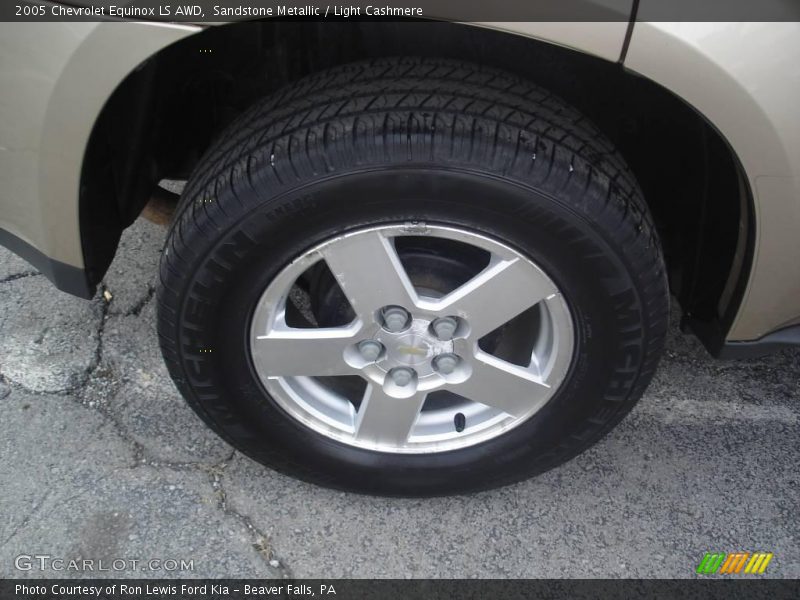 Sandstone Metallic / Light Cashmere 2005 Chevrolet Equinox LS AWD