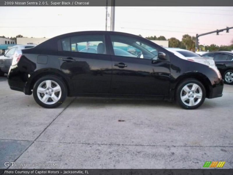 Super Black / Charcoal 2009 Nissan Sentra 2.0 S