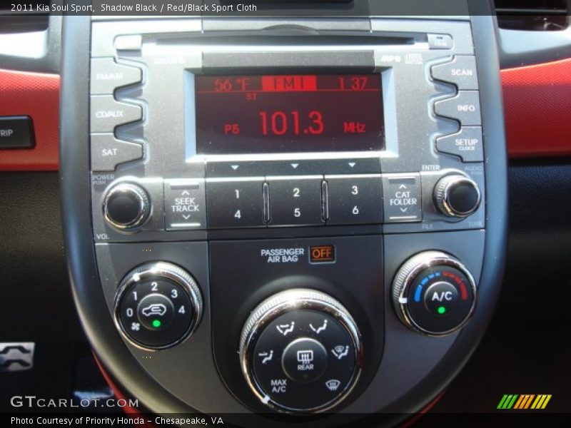 Controls of 2011 Soul Sport
