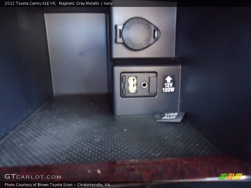 Magnetic Gray Metallic / Ivory 2012 Toyota Camry XLE V6