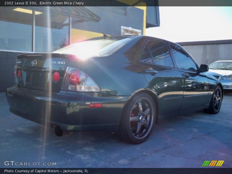 Electric Green Mica / Ivory 2002 Lexus IS 300