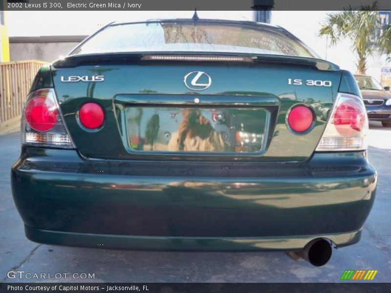 Electric Green Mica / Ivory 2002 Lexus IS 300