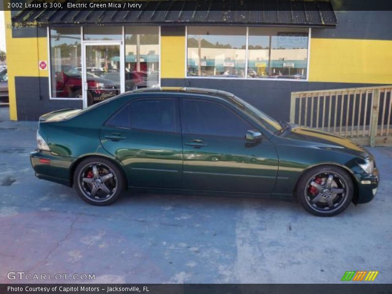 Electric Green Mica / Ivory 2002 Lexus IS 300