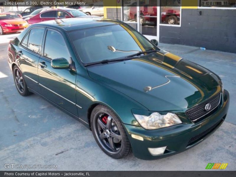 Electric Green Mica / Ivory 2002 Lexus IS 300