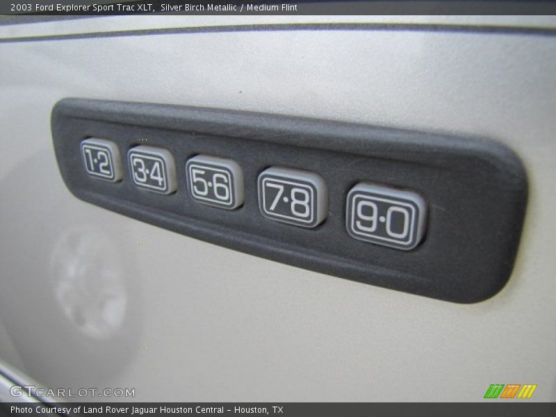 Controls of 2003 Explorer Sport Trac XLT