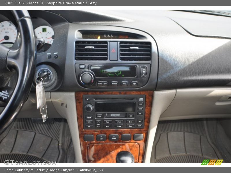 Sapphire Gray Metallic / Gray 2005 Suzuki Verona LX