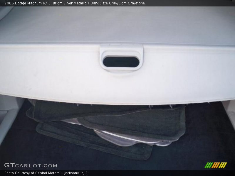 Bright Silver Metallic / Dark Slate Gray/Light Graystone 2006 Dodge Magnum R/T