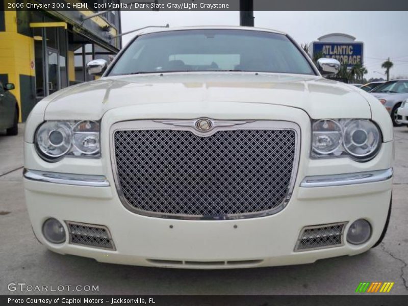 Cool Vanilla / Dark Slate Gray/Light Graystone 2006 Chrysler 300 C HEMI