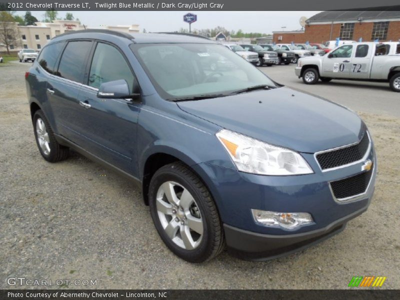 Front 3/4 View of 2012 Traverse LT