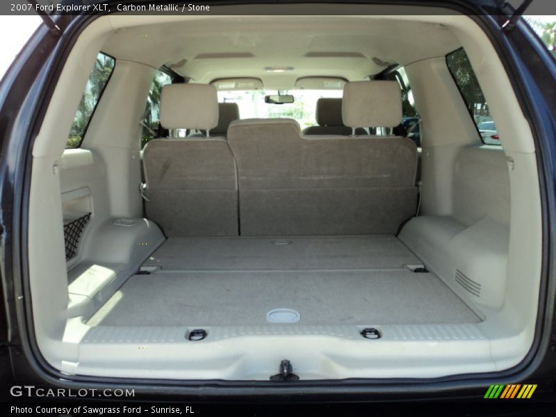  2007 Explorer XLT Trunk