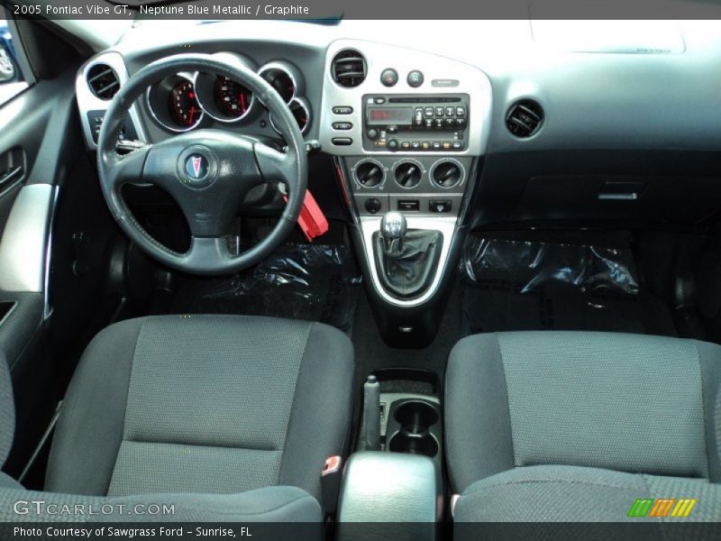 Dashboard of 2005 Vibe GT